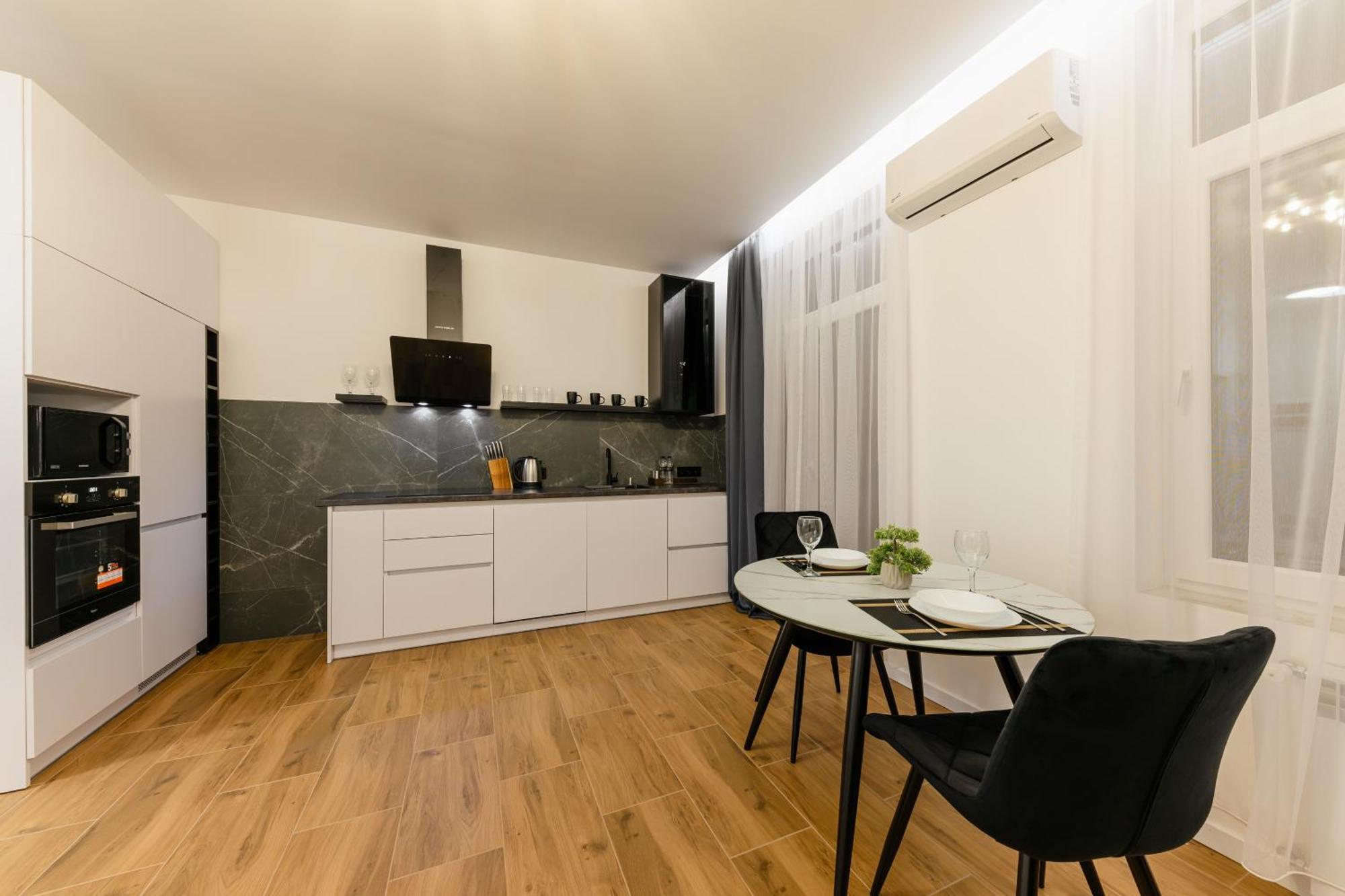Luxury Apartments Laborca Uzhhorod Exterior photo
