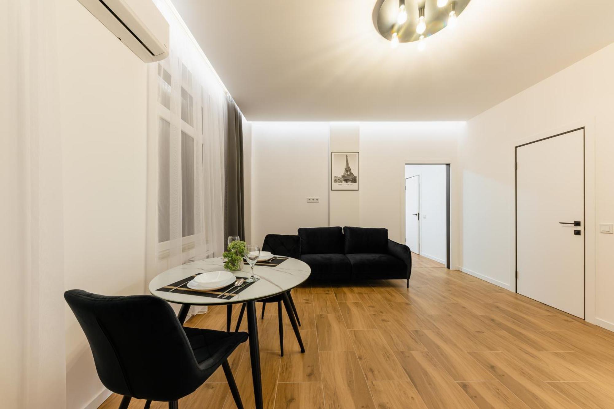 Luxury Apartments Laborca Uzhhorod Exterior photo