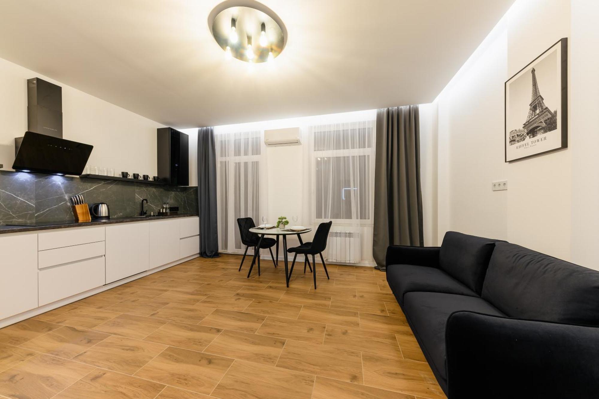 Luxury Apartments Laborca Uzhhorod Exterior photo